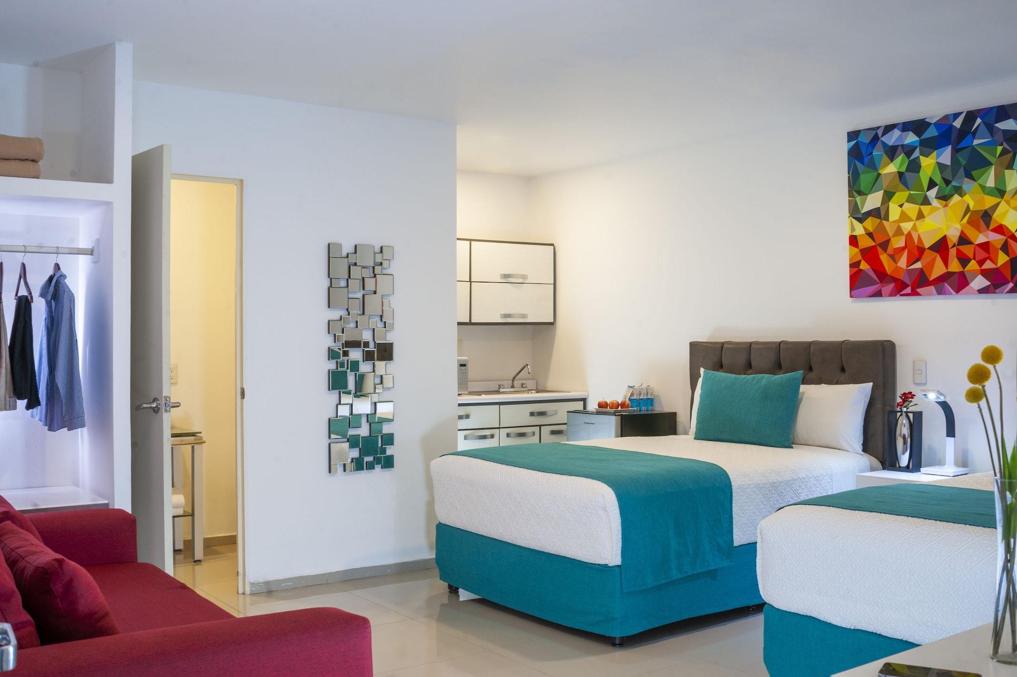 Container Inn Hotel Aeropuerto Пуерто Валярта Екстериор снимка