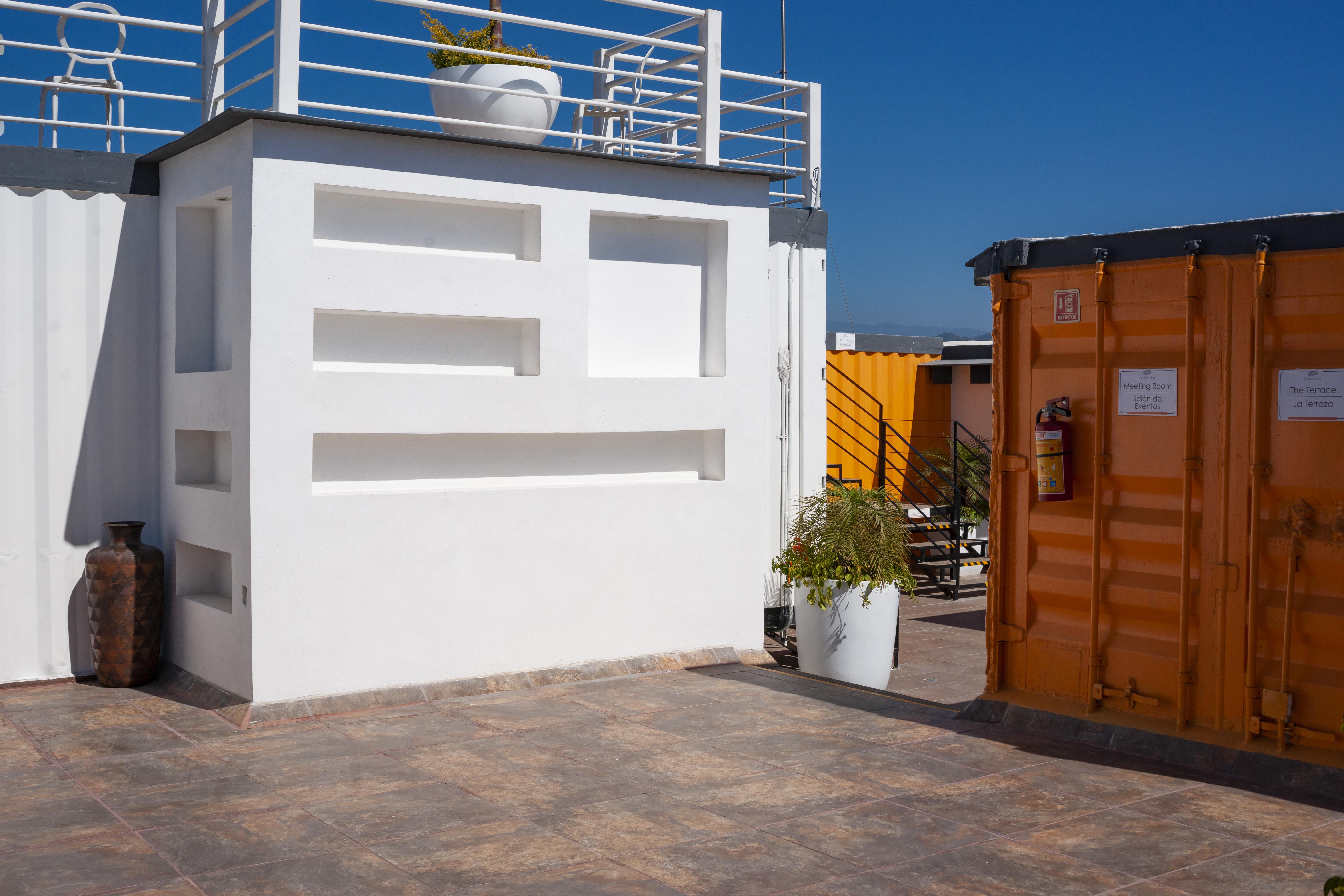 Container Inn Hotel Aeropuerto Пуерто Валярта Екстериор снимка